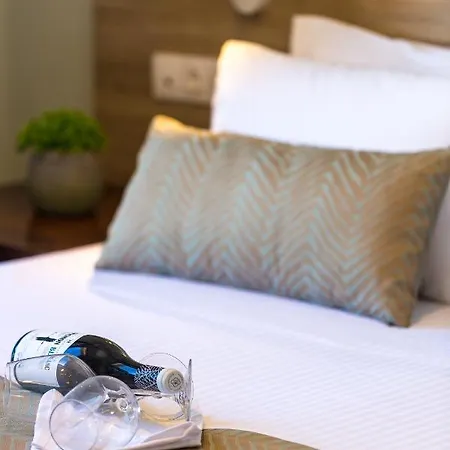 Ink House Of Europe Hotel *